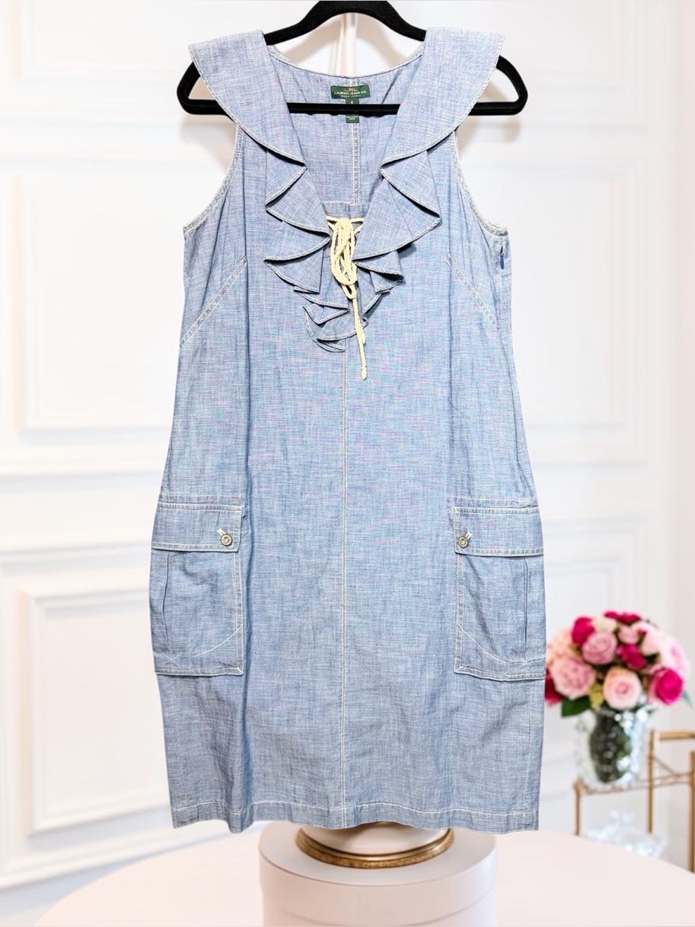 Sz 6 Lauren Ralph Lauren Denim Dress
Sleeveless Ruffled Size 6 Cargo
Pockets